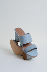 Cargar imagen en el visor de la galería, Catalina Mule - Azul Claro