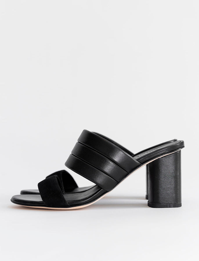Catalina Mule Black Shoes Alma Caso