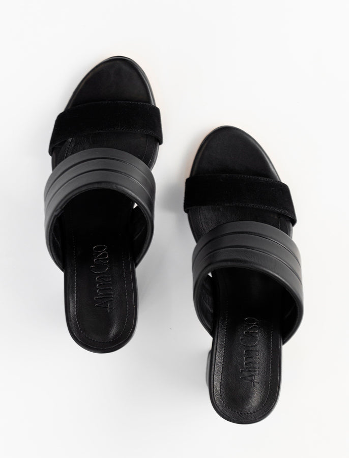 Catalina Mule Black Shoes Alma Caso
