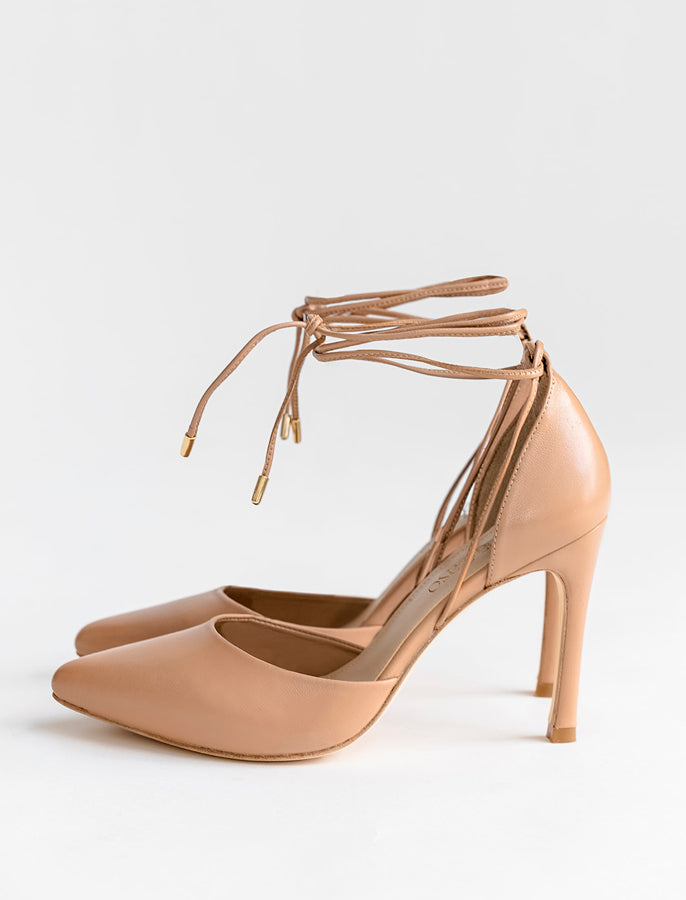 Estela Pump Nude Alma Caso Shoes